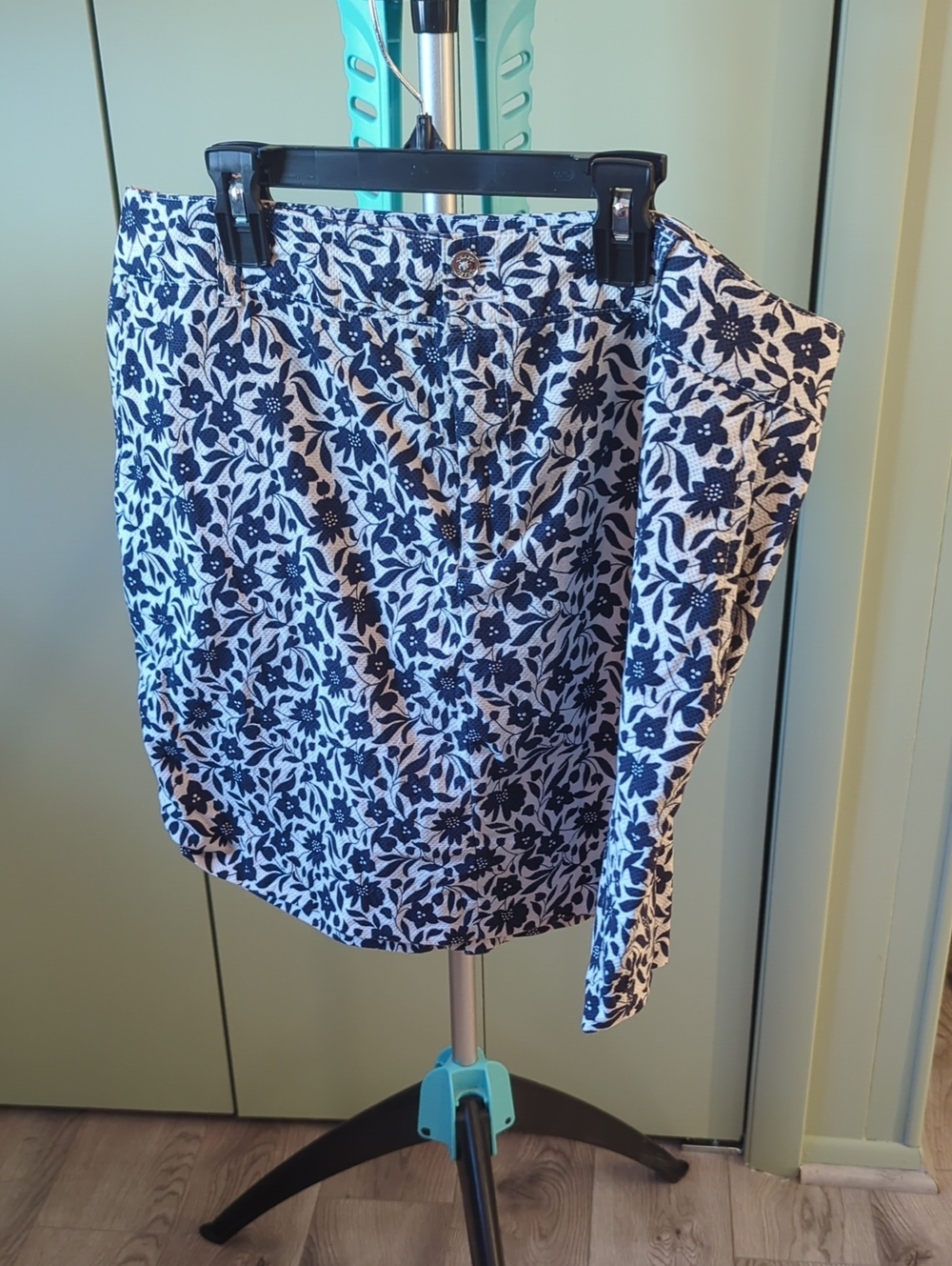 Chaps Navy and White Floral Mini Skirt
